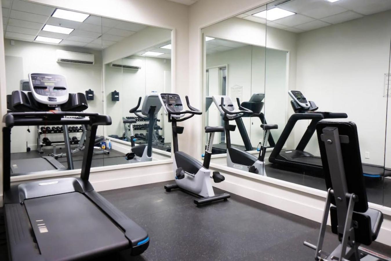 Top Floor Unit On Granville Strip Yaletown Area แวนคูเวอร์ ภายนอก รูปภาพ