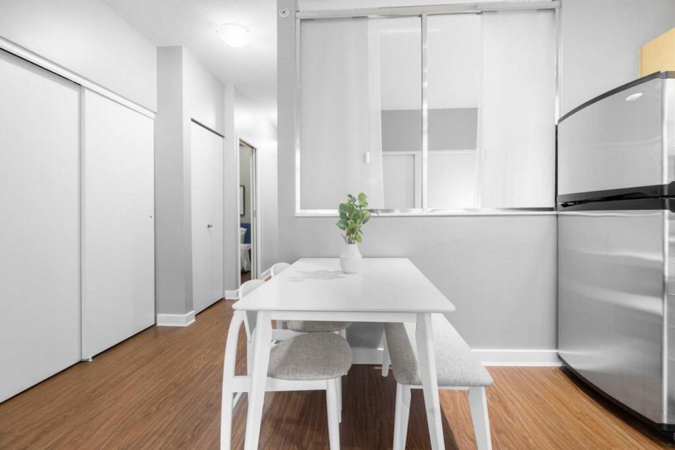 Top Floor Unit On Granville Strip Yaletown Area แวนคูเวอร์ ภายนอก รูปภาพ
